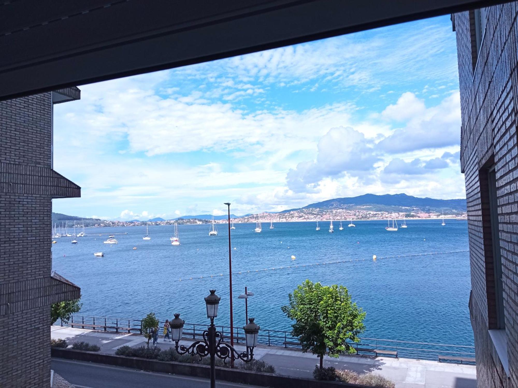 Estudio con vistas al mar en Baiona Habitación foto